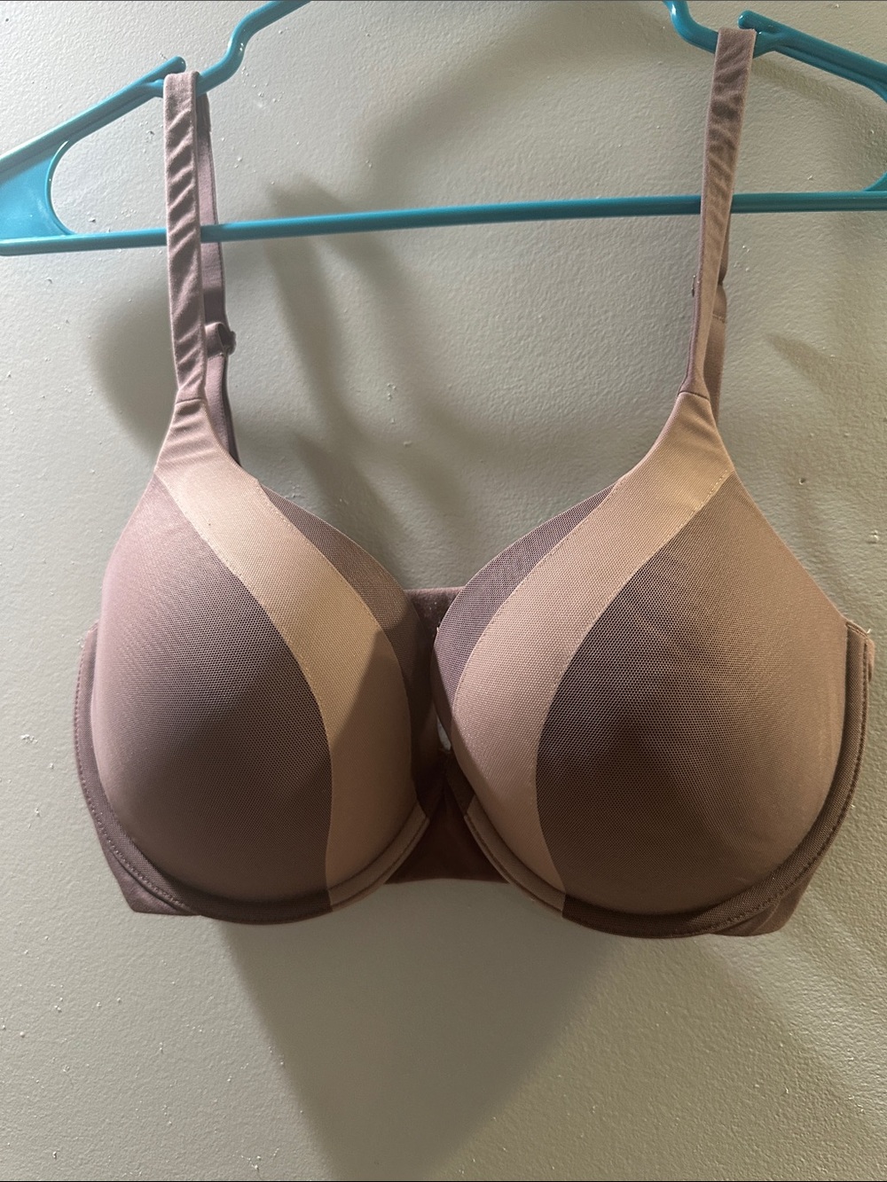Victoria's Secret Two-Tone Nude/Taupe T-Shirt Bra
